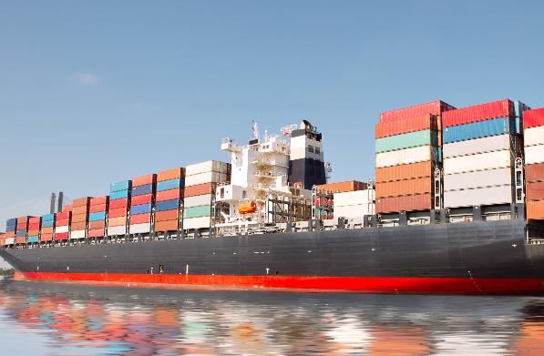 國際物流促進(jìn)了跨國跨區(qū)域的供應(yīng)鏈和產(chǎn)業(yè)鏈的穩(wěn)定運(yùn)作