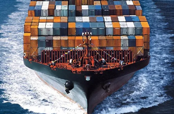 展望未來(lái)，貨代行業(yè)將繼續(xù)發(fā)揮其在國(guó)際貿(mào)易重要作用